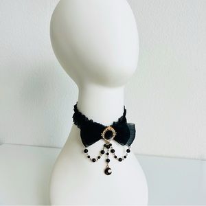 Black Lolita Lace Mesh Bow Inlaid Gold Hardware Vintage Dangle Choker Necklace